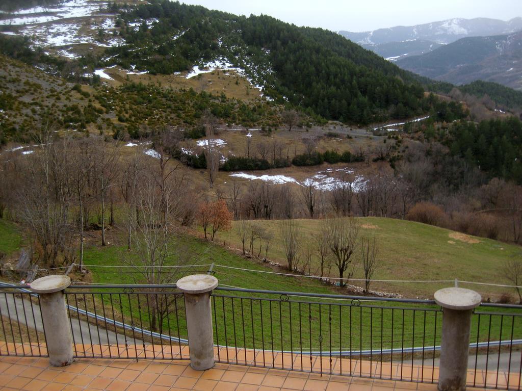 Vilaller Casa Enriu-Alojamiento Y Desayuno מראה חיצוני תמונה